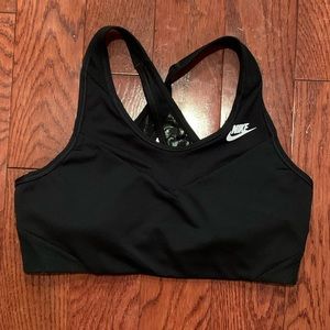 Nike sports bra- black